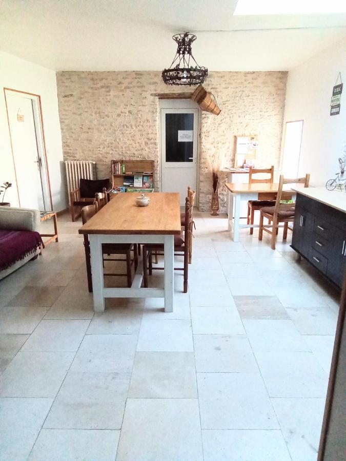 L'Instant... Hotel Marolles-sous-Lignieres ภายนอก รูปภาพ